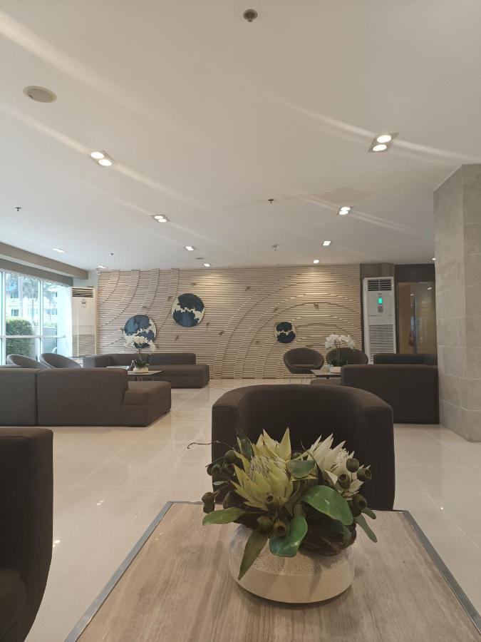 Amigo'S Place At Sea Residences Manille Extérieur photo